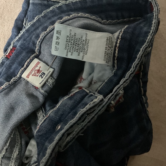 True Religion Dark Blue Jeans with Design - Picture 9 of 9